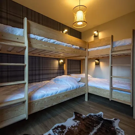The 2 Two 6-guest Apts 3 Valleys & Cycling Base